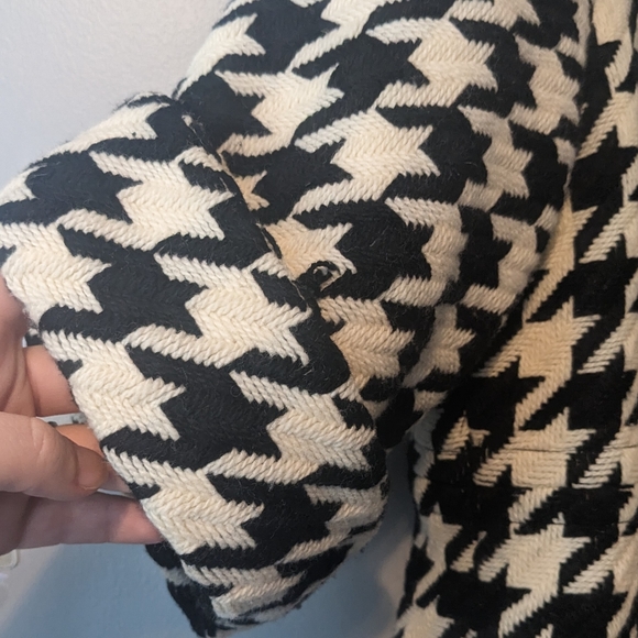 Lord & Taylor Button Up Wool Pea Coat Houndstooth Size Small - Picture 4 of 9